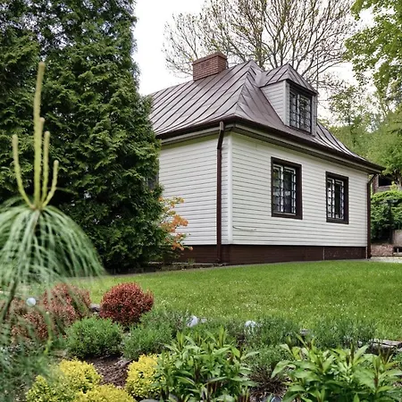 Villa Dom Z Widokiem Na Park Nałęczów Exterior foto